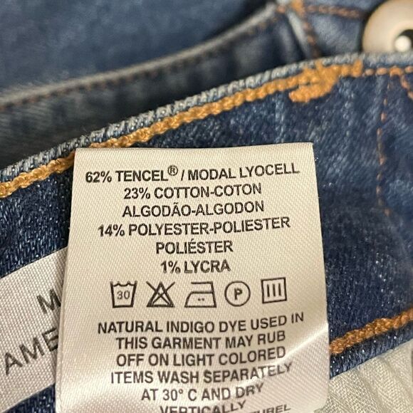 DL1961 Mini Parker Swagger Denim Skirt Made w/American Cotton (Medium) - Picture 13 of 16